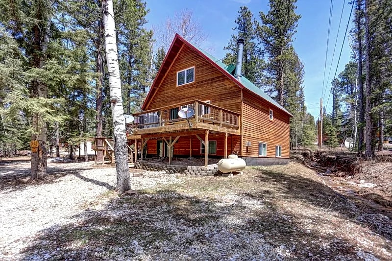 Big Jim`s Hideaway | 4 Bed, 3 Bath in Lead, South Dakota, United States — photo 2