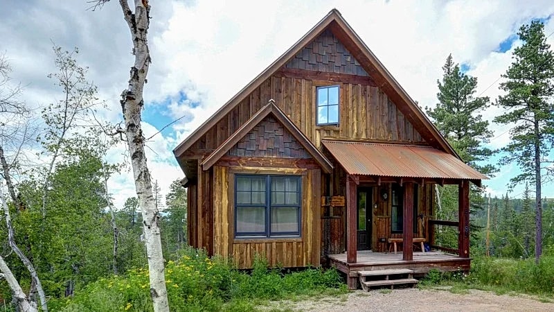 Big Pine Lodge: Black Hills 4 Bed, 2 Bath Cabin Rental at Terry Peak Ski Area