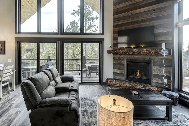 Wernski Lodge - stunning views! Private hot tub and wifi in Lead, South Dakota, United States — photo 5