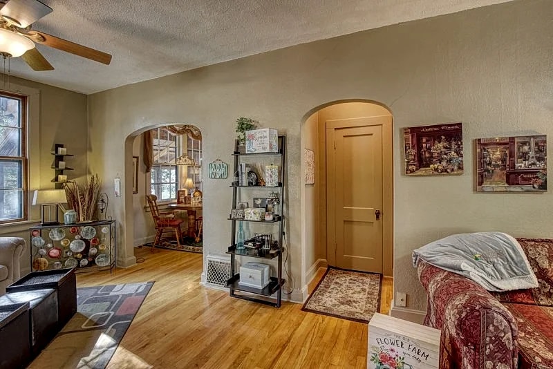 Mountain Oasis - 6 bedroom cabin with game room and private hot tub! in Lead, South Dakota, United States — photo 4
