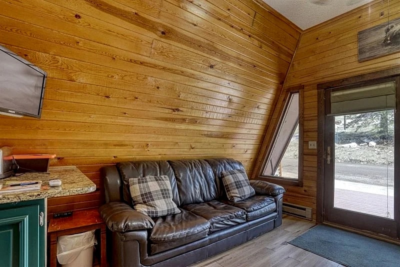 Mountain Pine Retreat » Lawrence County » Lead in Lead, South Dakota, United States — photo 5