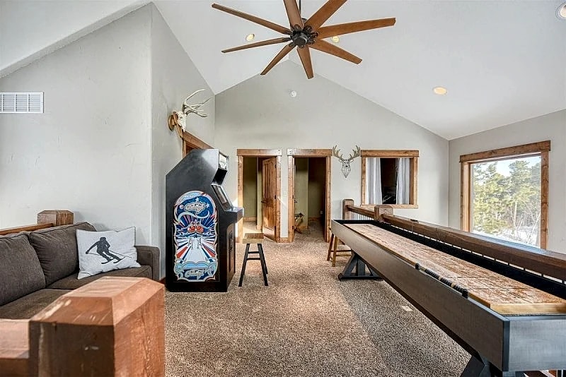 Blackhorn Lodge | 4 Bed, 3 Bath in Lead, South Dakota, United States — photo 2