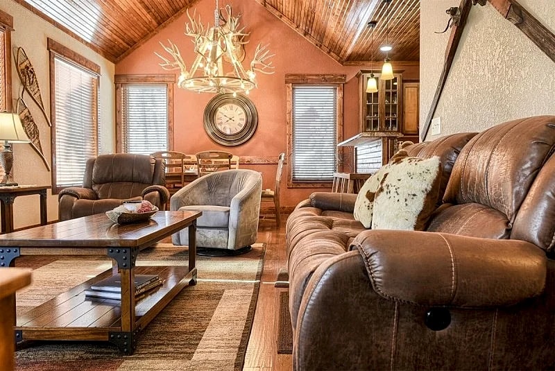 Antelope Acres | 5 Bed, 3 Bath in Lead, South Dakota, United States — photo 2