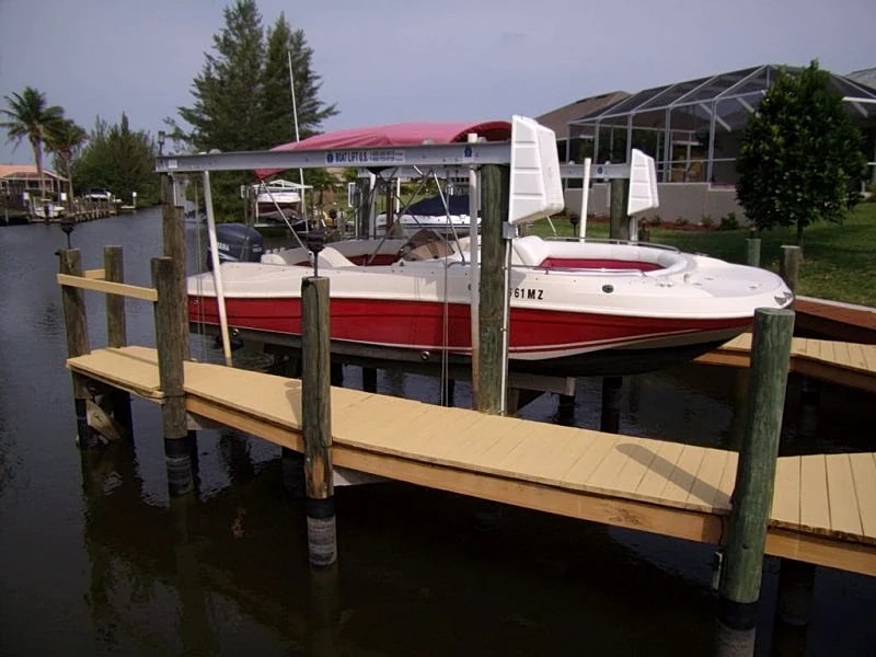 Villa with salt water pool & boatdock, direct access to the sea and boat (option) in Cape Coral, Florida, United States — photo 5