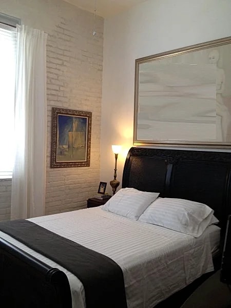 In the middle of the city, in a village of trendy warehouse-turned-condos in New Orleans, Louisiana, United States — photo 3