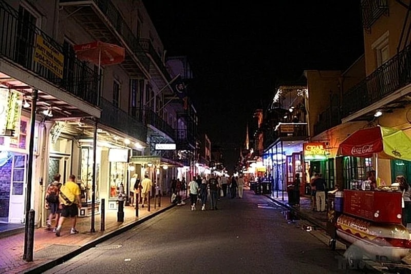 Art Gem In Historic District Of New Orleans, cozy and elegant in New Orleans, Louisiana, United States — photo 4