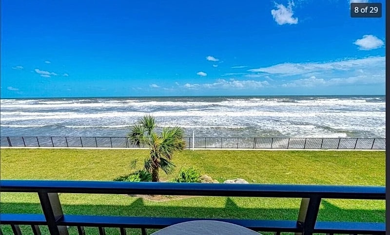 Beautiful View of the Atlantic Ocean from your balcony - Daytona Beach Shores in Daytona Beach Shores, Florida, United States — photo 2