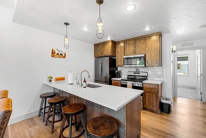 The Highland Hangout: Luxurious, new 3 bed, 3 bath townhome in McCall with garage in McCall, Idaho, United States — photo 4