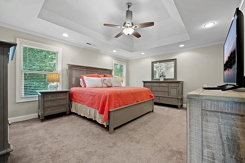 A Deluxe Townhome On Private Wooded Lot. Convenient To Atlanta, Peachtree City