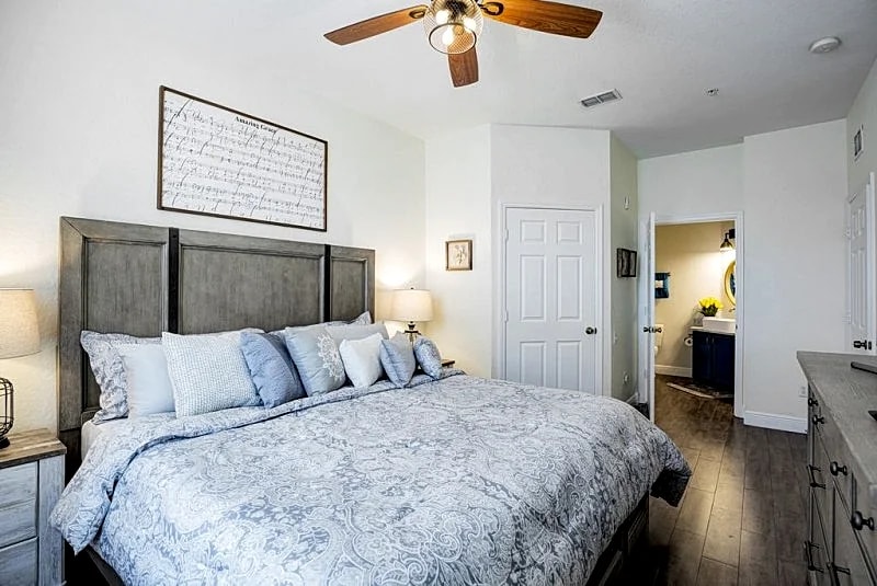 Mickey Mouse Farmhouse-Fully Upgraded Condo in Windsor Hills. 2 Miles to Disney! in Kissimmee, Florida, United States — photo 5