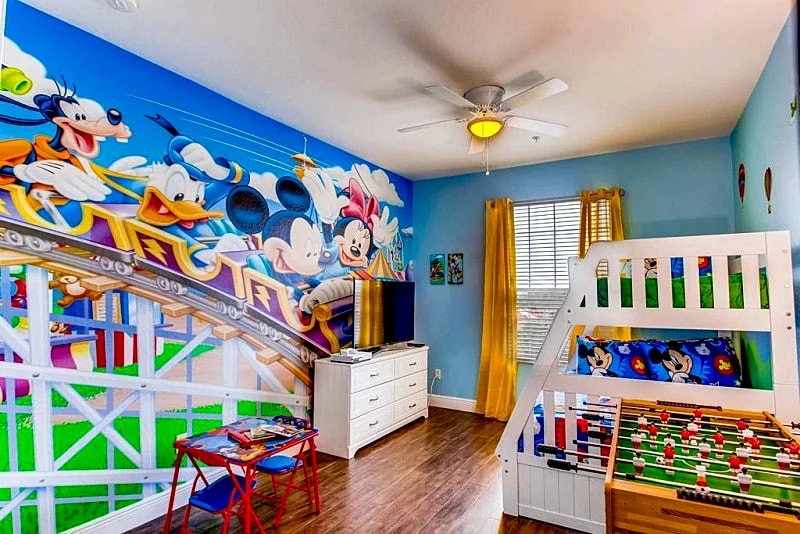 Mickey Mouse Cottage - Fully Upgraded Condo in Windsor Hills. 2 Miles to Disney!