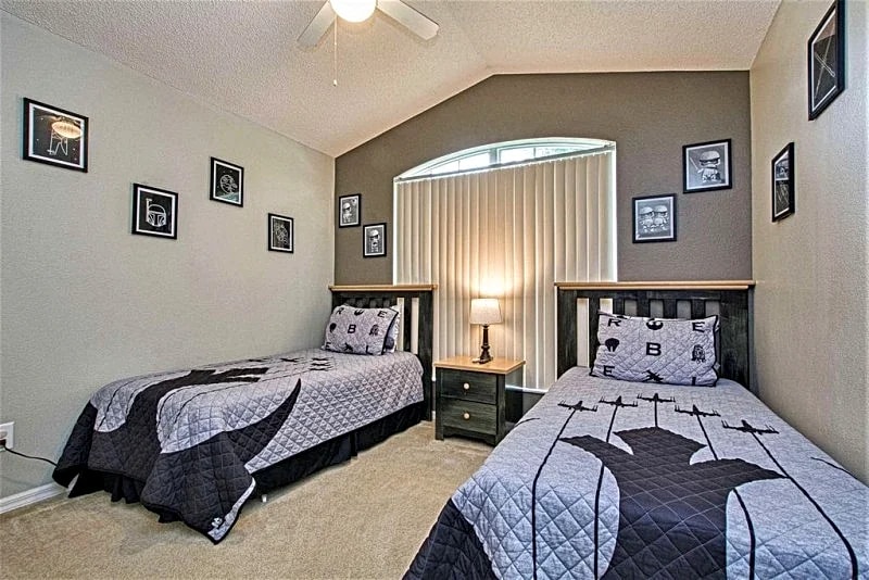 Star Wars Themed Villa, Southern Pool with Spa, Privacy Fence, Game Room! in Kissimmee, Florida, United States — photo 4