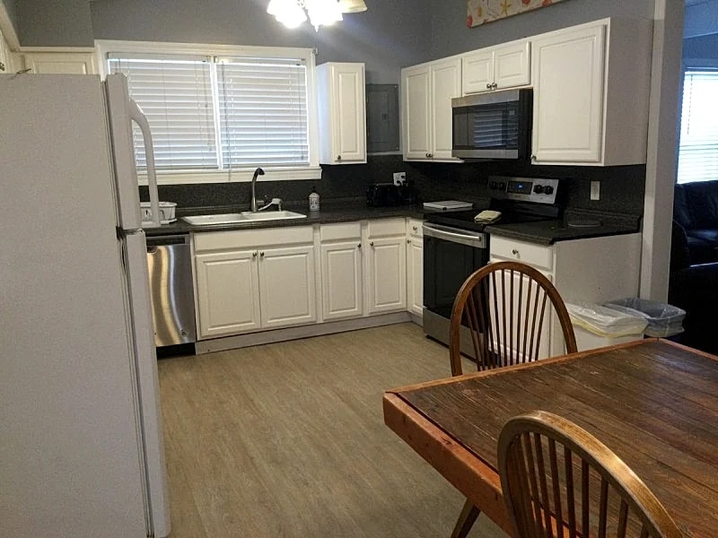 Best Location Fully booked May 21 through June 30 Some 3 day windows July & Aug in North Myrtle Beach, South Carolina, United States — photo 4
