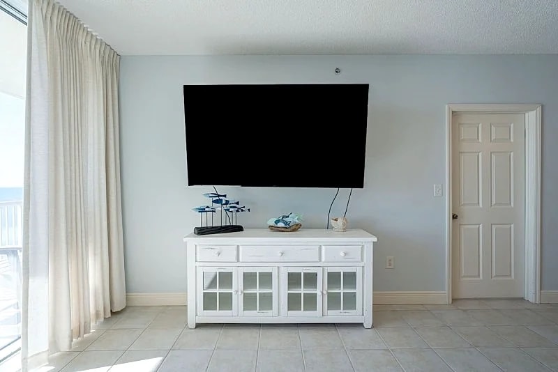 Majestic 802 Tower I 4 Bedroom 3 Bath Sleeps 10 in Panama City Beach, Florida, United States — photo 5