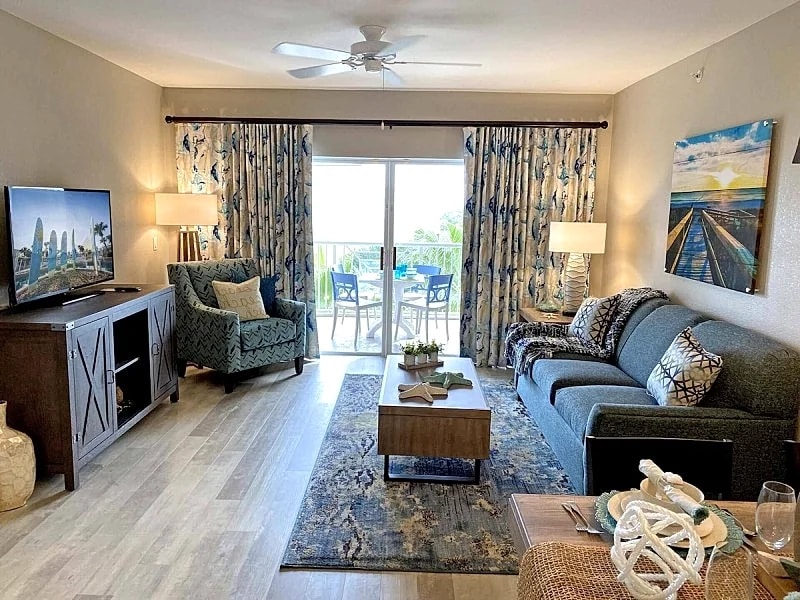 Beach Resort with Water Park - Spacious 2BR/2BA - Sleeps 8 in Cape Canaveral, Florida, United States — photo 3