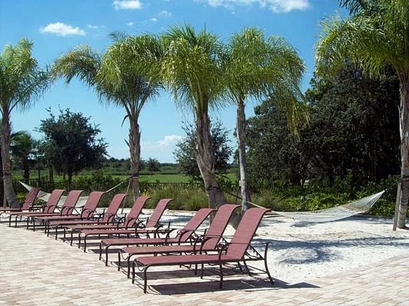 Excellent Rates May-Oct. Condo With Beautiful View, Golf, and much more! in Bradenton, Florida, United States — photo 4
