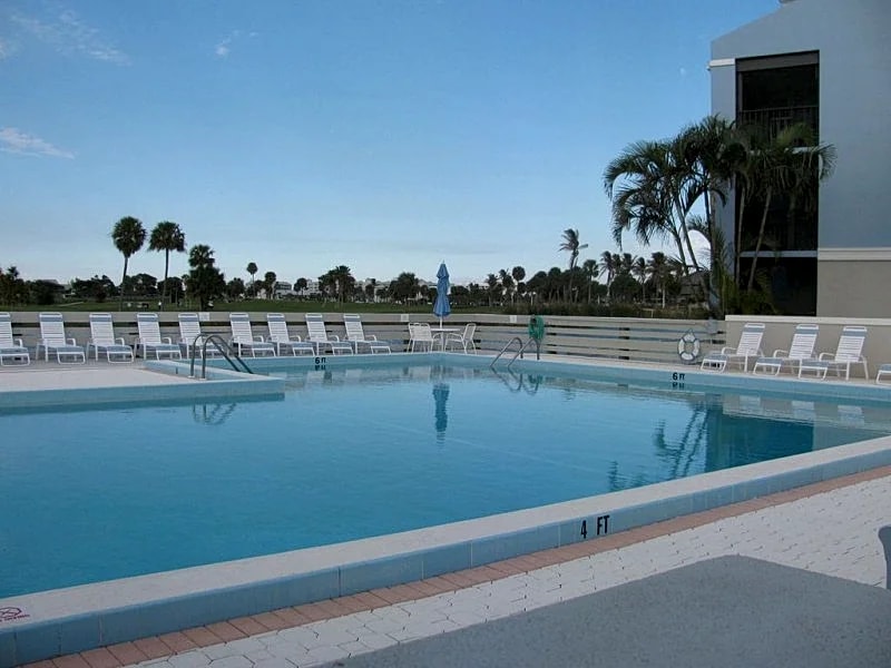 comfy condo, beachside Marriott resort in Stuart, Florida, United States — photo 3