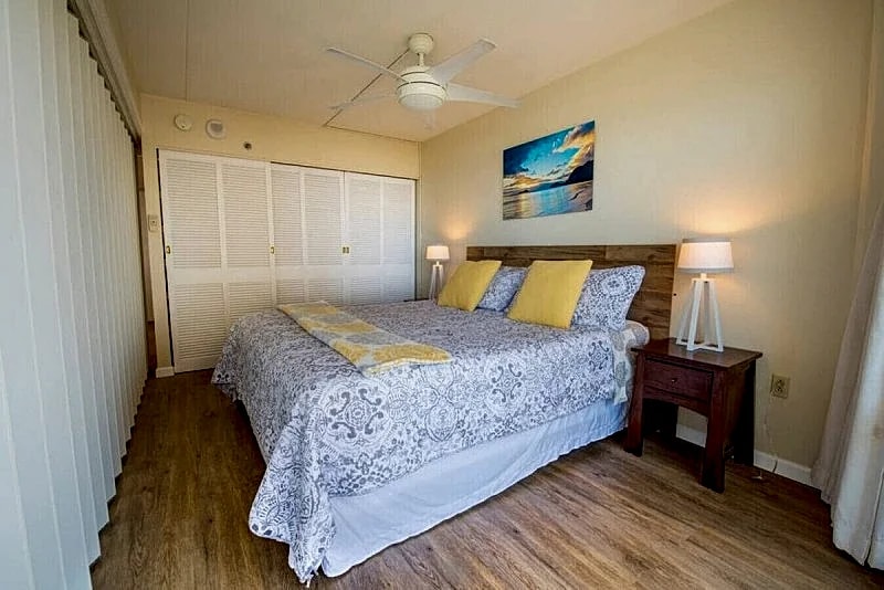 1224 · Ilikai Collection # 3. Luxury Condo & Beach Views! in Honolulu, Hawaii, United States — photo 5