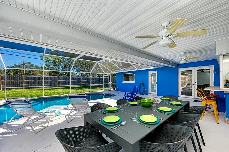 Your Dream Pool Home in Sarasota: #1 Siesta Key Beach a short drive