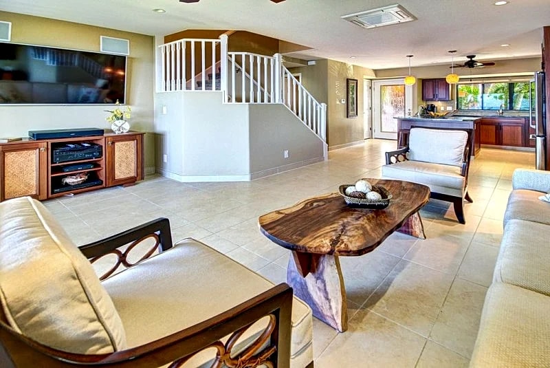 58-2 Elegant Oceanfront 3 bedroom 3.5 bath in Maui County, Hawaii, United States — photo 5