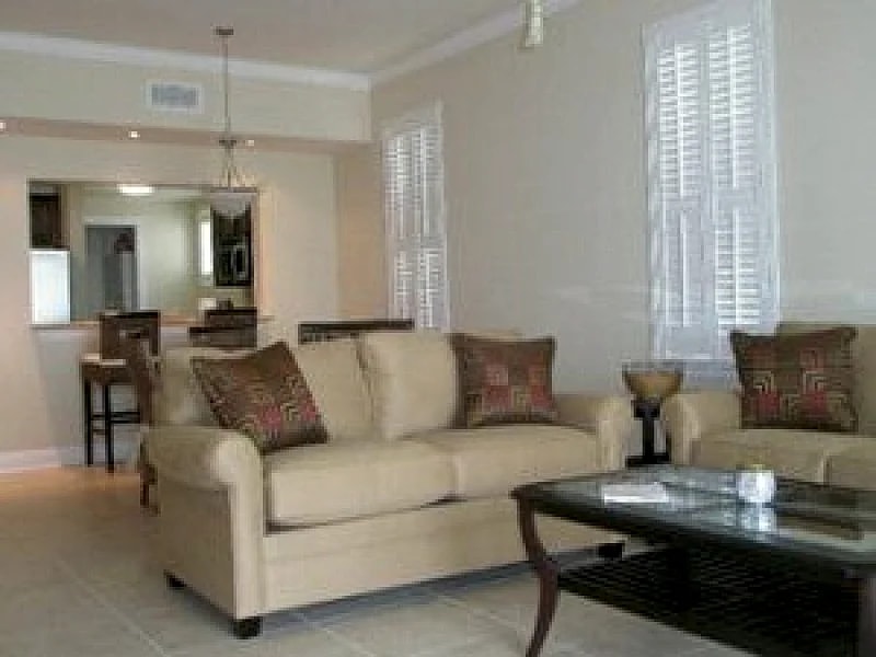 Beachfront Condominium Vacation Rental, Inn by the Sea Unit 722 in Pass Christian, Mississippi, United States — photo 5