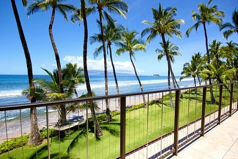 Easy Accessible Oceanfront Luxury Townhome in Puamana in Maui County, Hawaii, United States — photo 2