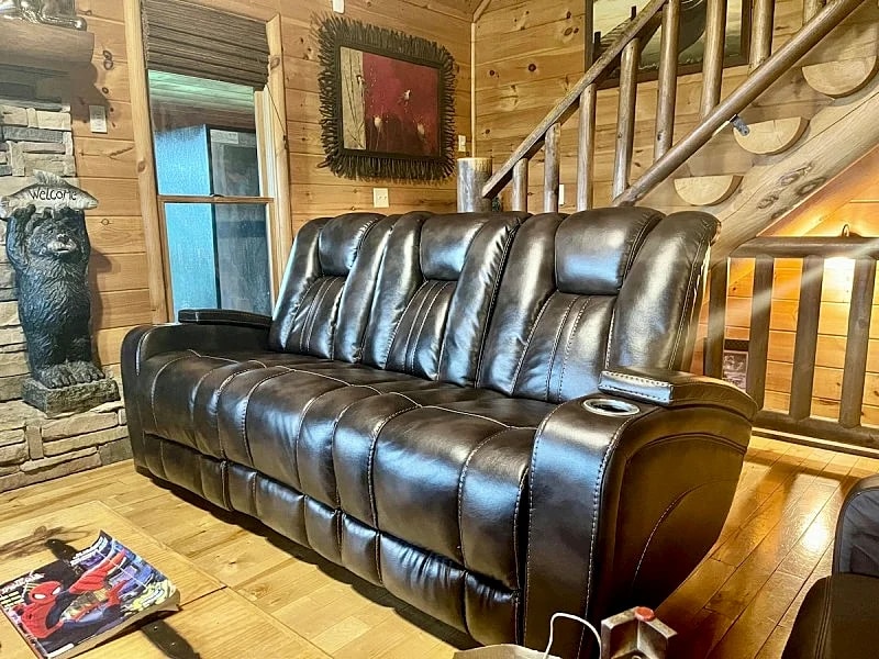 January 50% OFF BESTMtnView-Adult PoolTable-PingPong-Foosball-Playground-Hottub in Blue Ridge, Georgia, United States — photo 4