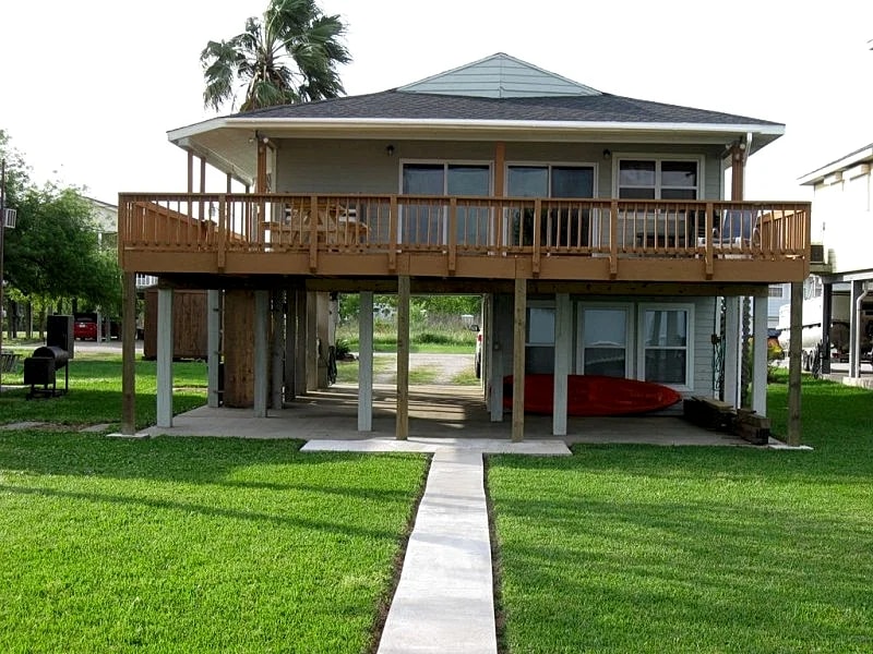 Non Smoking/ Water Front Bayhouse With Private Fishing Pier And Boat Dock