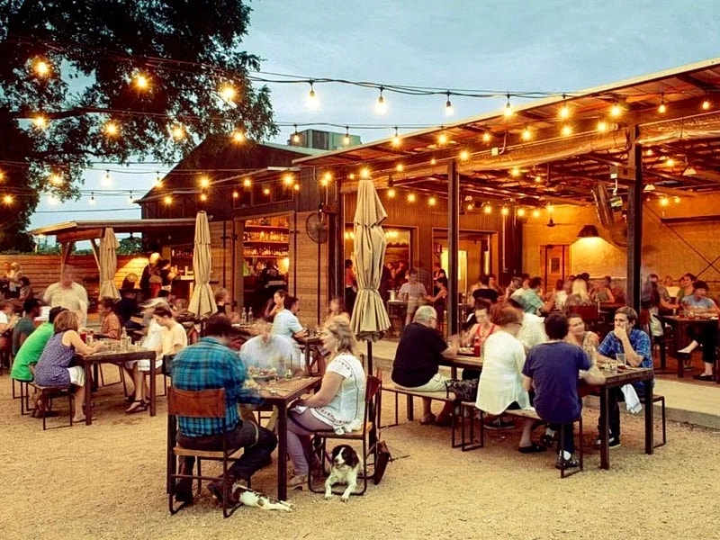SXSW, FORMULA 1, ACL, WEDDINGS, VACATIONS, JUST FOR FUN in Austin, Texas, United States — photo 3