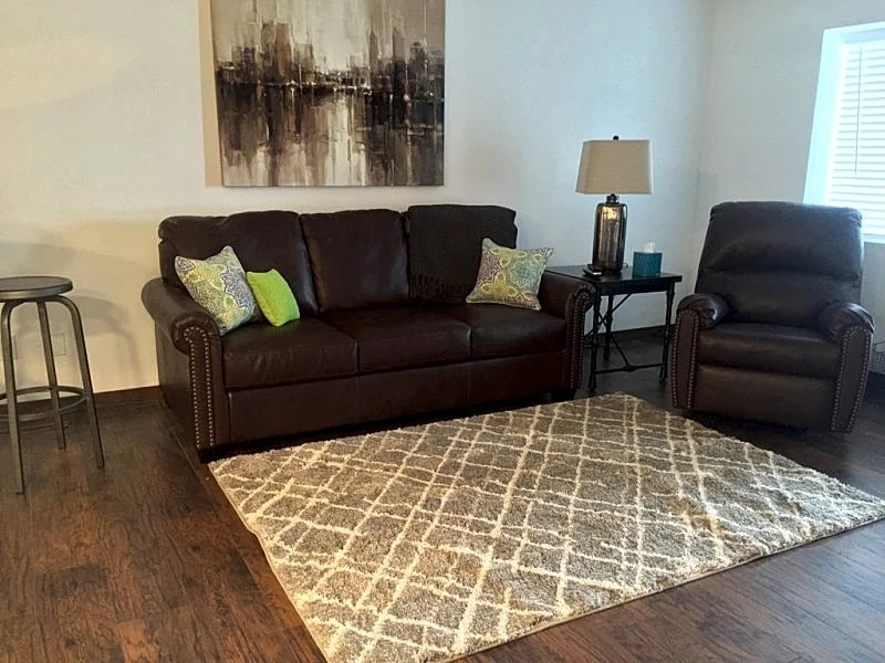 Modern/Industrial Beachfront Condo w 4 Noah's Ark wristbands, newly renovated