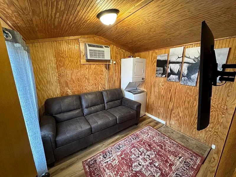 Elkhorn Cabin Summary in Belfield, North Dakota, United States — photo 5