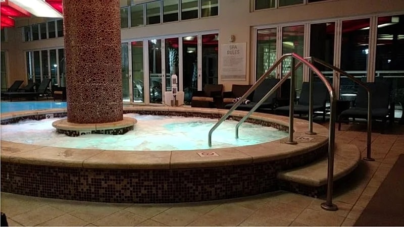 SOMETHING IN THE WATER Festival - Oceanfront 1BR/1BA at Ocean Beach Club in Virginia Beach, Virginia, United States — photo 4