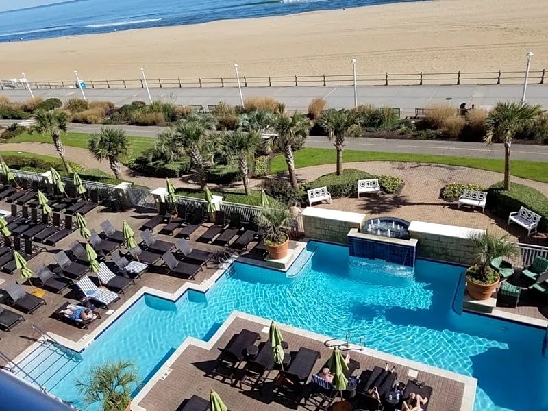 SOMETHING IN THE WATER Festival - Oceanfront 1BR/1BA at Ocean Beach Club in Virginia Beach, Virginia, United States — photo 3