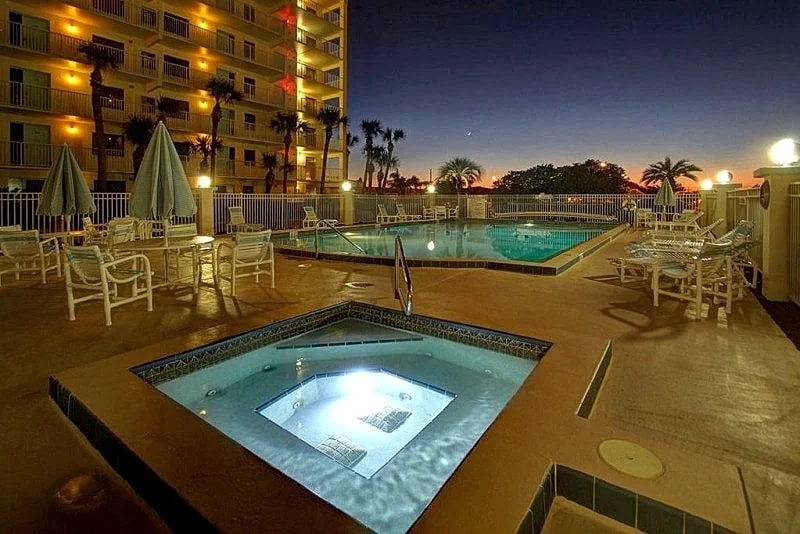 Amazing New Condo @ Top Resort! Beach/Ocean Views! in Cocoa Beach, Florida, United States — photo 5