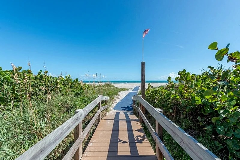 9th Floor - Penthouse - Excellent View of Ocean in Cape Canaveral, Florida, United States — photo 3