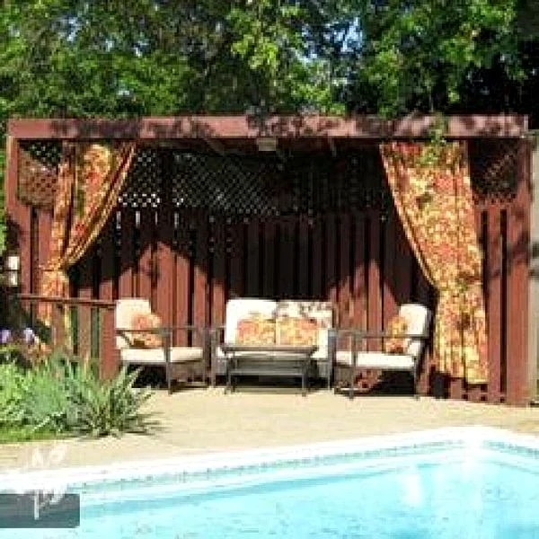 Milton near Toronto PRIVATE heated pool, trampoline in Milton, Ontario, Canada — photo 3