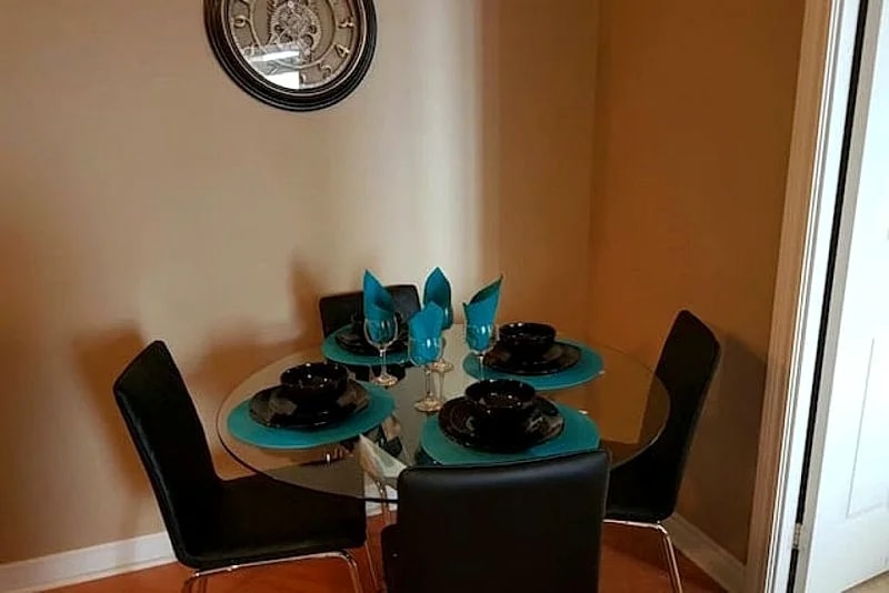 LUXURY 2BDR 2BATH NEAR SQUARE ONE MALL in Mississauga, Ontario, Canada — photo 5