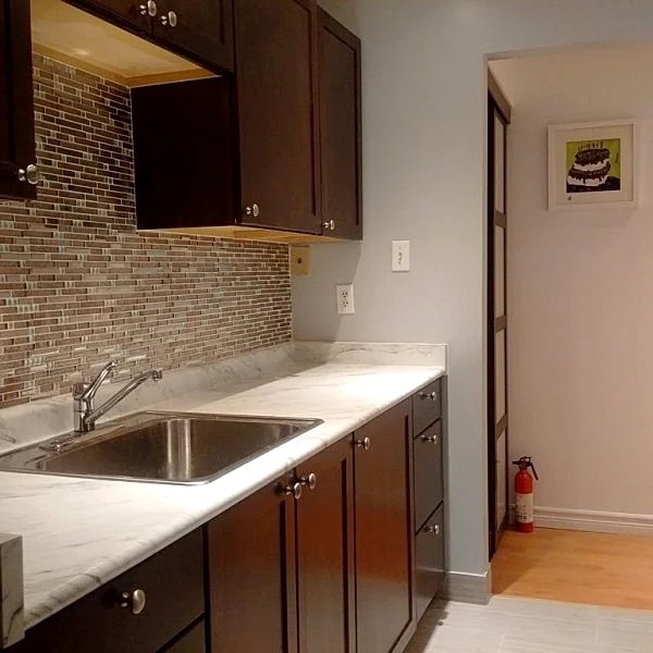 Upscale 3 Bedroom Duplex Downtown Core in Toronto, Ontario, Canada — photo 4