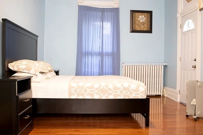 Sunnetts homes and vacations ( Three Bedrom Duplex) in Toronto, Ontario, Canada — photo 5