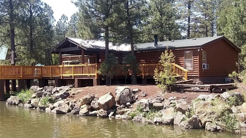 LAKEFRONT CABIN ON RAINBOW LAKE with 5 Boats, 3 Kayaks, a Canoe and a 36 ft Pier