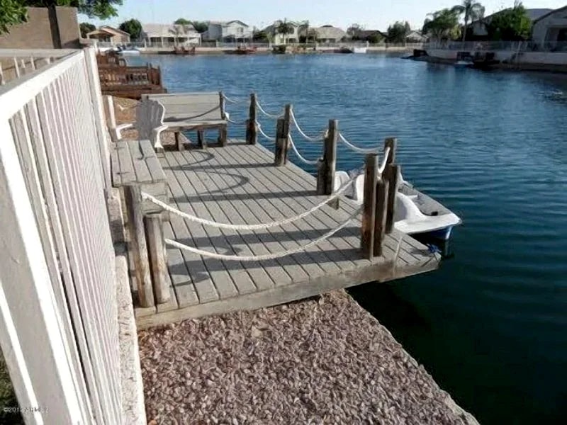 Beautiful Glendale Home, 3BR/2BA - Lakefront w/ Private Pool, 15 min to Stadium in Glendale, Arizona, United States — photo 3