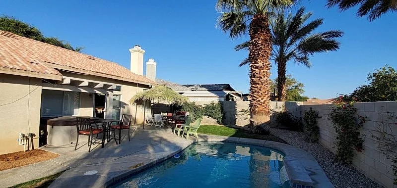 Soak up the Sun While You Lay by the Pool in Indio, California, United States — photo 4