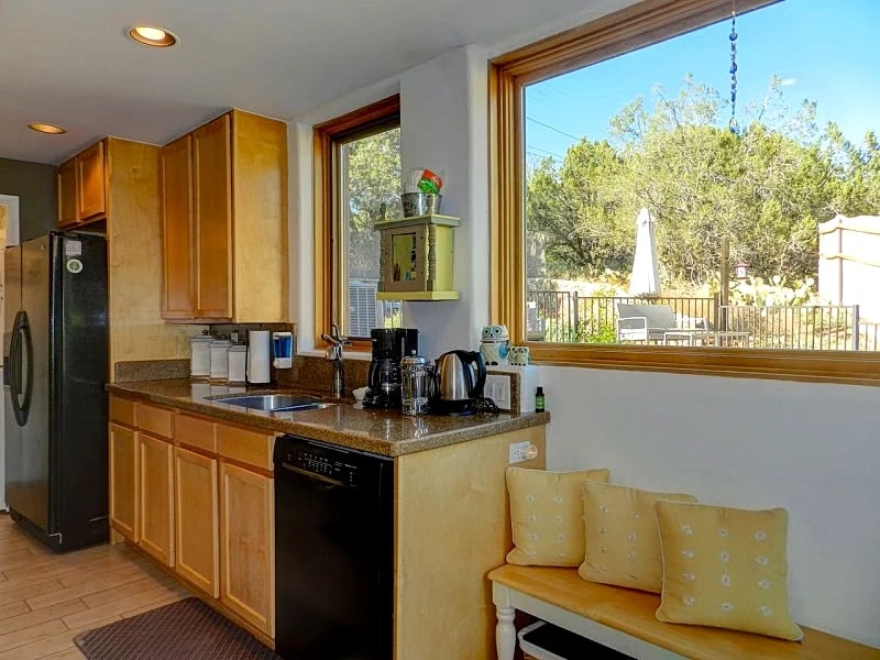 VORTEX HIKING HOUSE with Red Rock Views in Sedona, Arizona, United States — photo 5