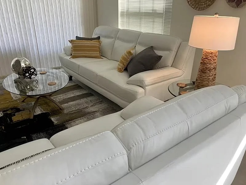 Delightful Deluxe Villa in Walden Oaks – Prime Naples Location with Lake Views in Naples, Florida, United States — photo 4