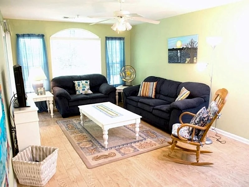 Minutes to Beach-Golf-1st Fl-Washer/Dryer-Free WiFi-Pool in Pawleys Island, South Carolina, United States — photo 2