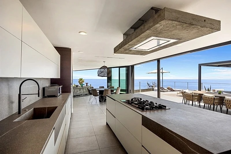 Malibu Oceana Bleu by Stay Awhile Villas in Malibu, California, United States — photo 2
