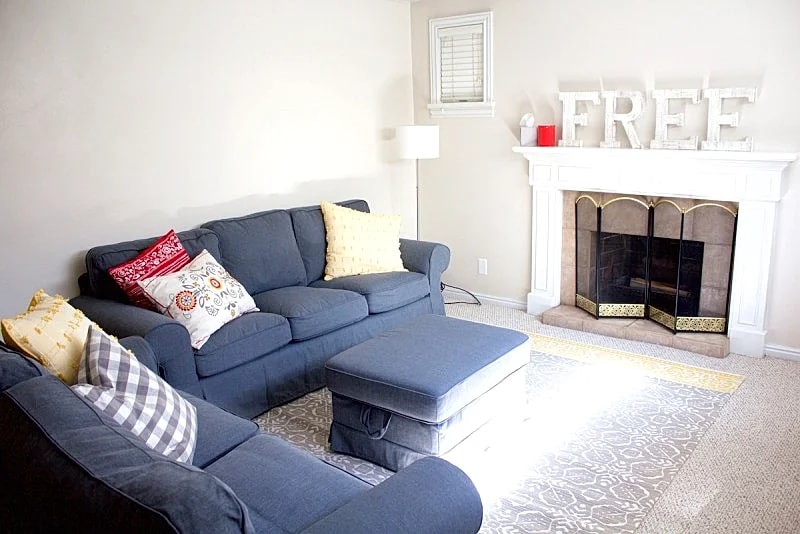 Mayberry in Orem! Cozy 2BR Apt by Costco! All New Carpet/Paint in Orem, Utah, United States — photo 1