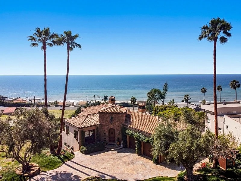 MALIBU LUXURY BEACH VILLA - 5-STAR REVIEWS! in Malibu, California, United States — photo 5