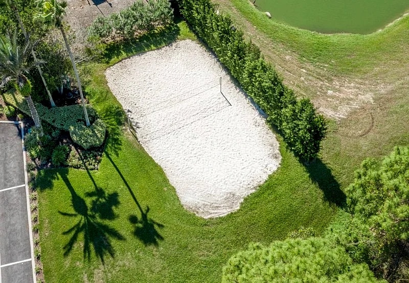 Luxury 7 bed villa w/ game room, south facing pool in Kissimmee, Florida, United States — photo 5