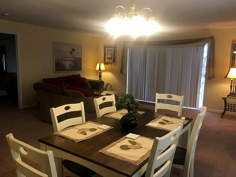 Lovely 4 bed/3 bath villa in the beautiful gated community of Lake Berkley in Kissimmee, Florida, United States — photo 3